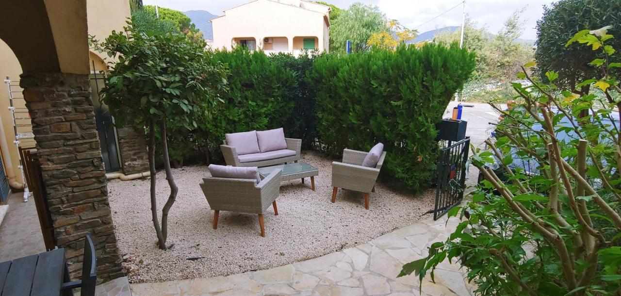 Pleasant T3 with Garden: Centrally Located Near Beaches Cavalaire-sur-Mer Exterior photo