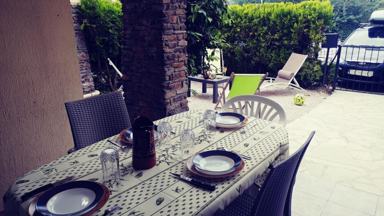 Pleasant T3 with Garden: Centrally Located Near Beaches Cavalaire-sur-Mer Exterior photo